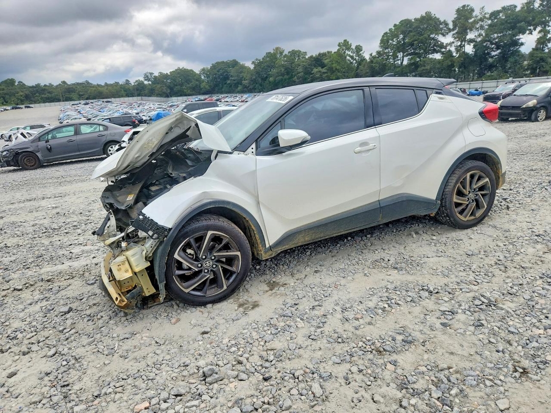 Vista de 2021 TOYOTA C-HR LIMITED, ángulo 1