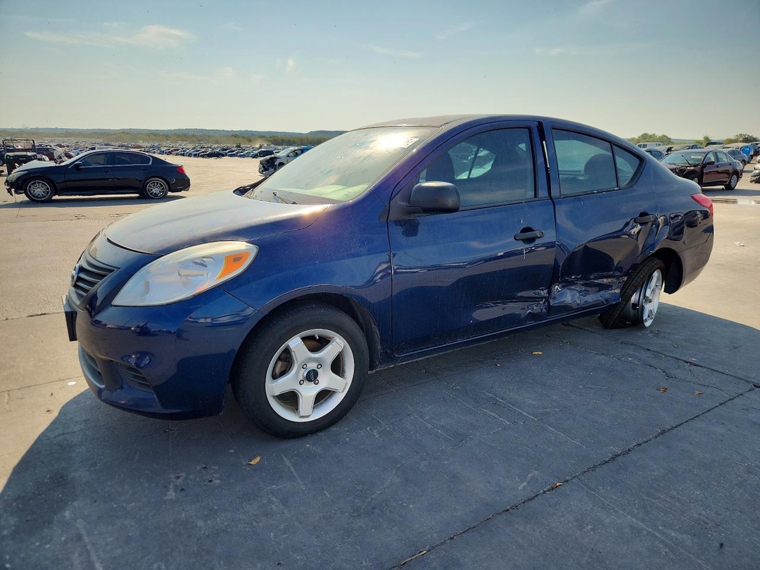Vedere 2014 NISSAN VERSA 1.6 S, unghi 1