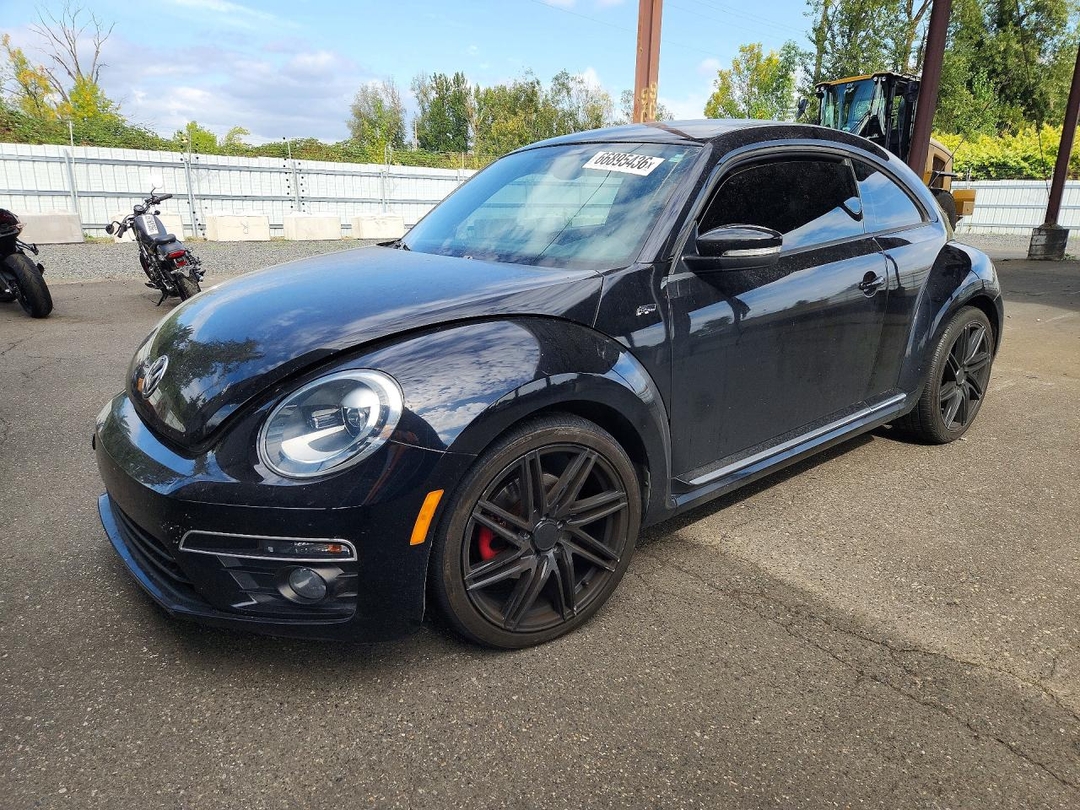 Vista de 2014 VOLKSWAGEN BEETLE TURBO, ángulo 1
