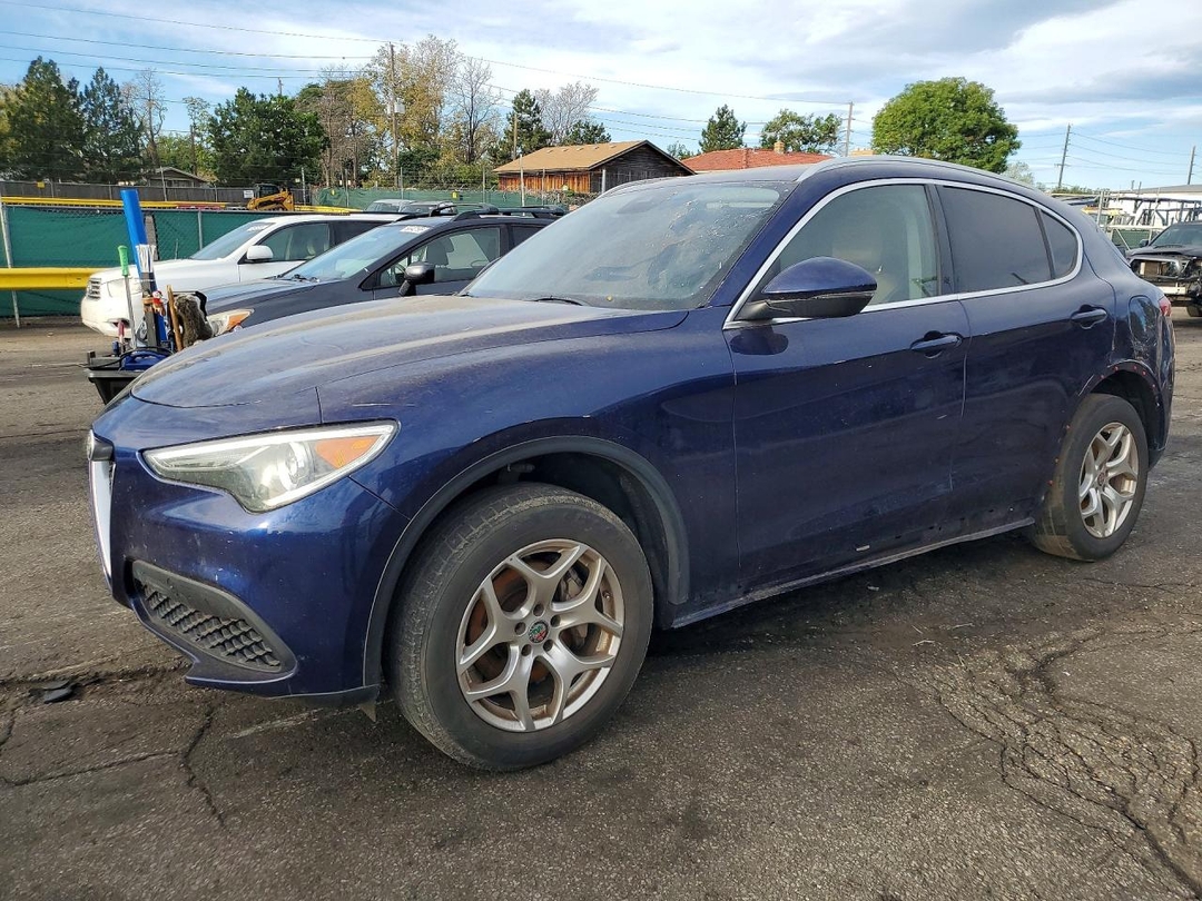 منظر 2020 ALFA ROMEO STELVIO، زاوية 1
