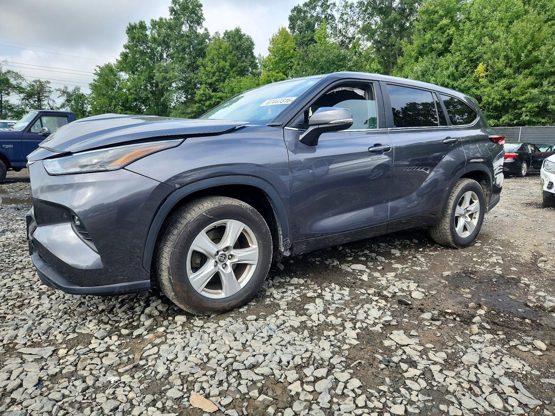 Вид 2023 TOYOTA HIGHLANDER LE, угол 1