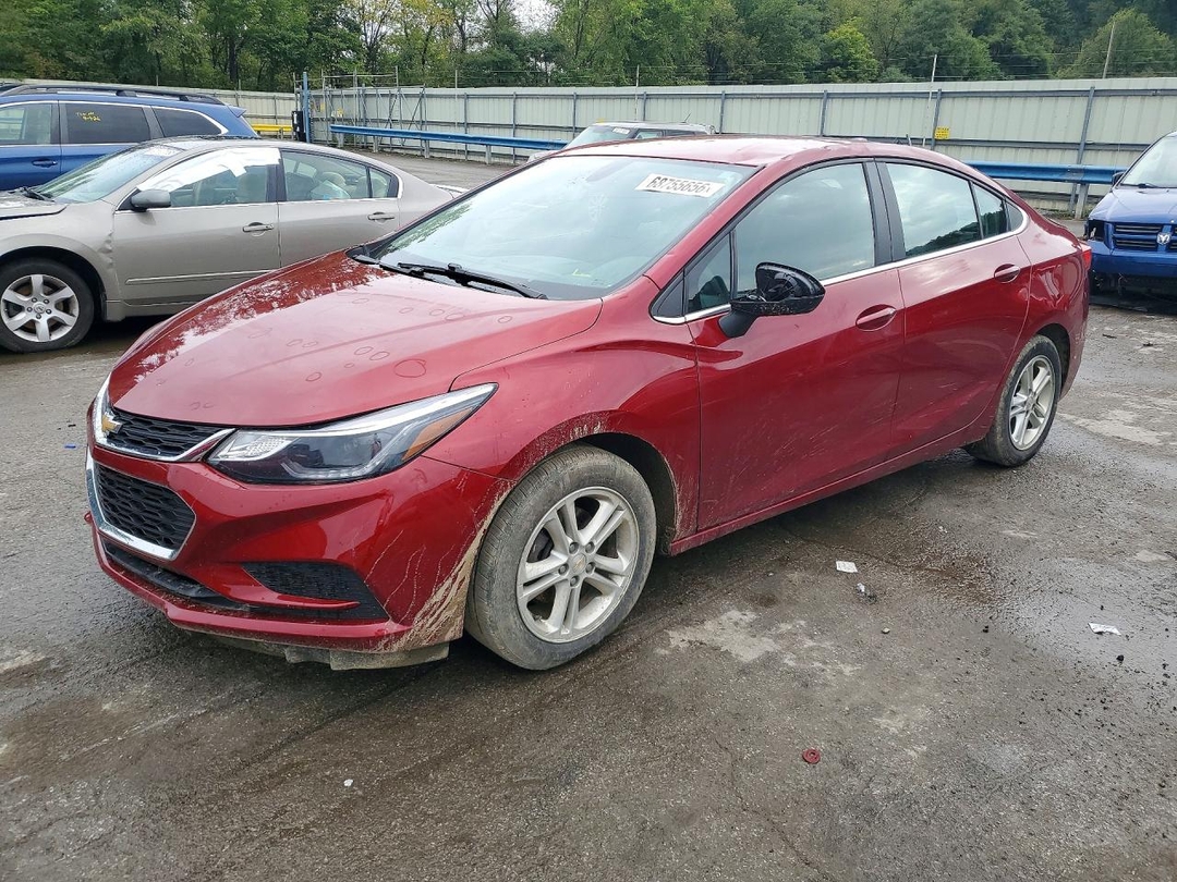 Vue de 2017 CHEVROLET CRUZE LT, angle 1