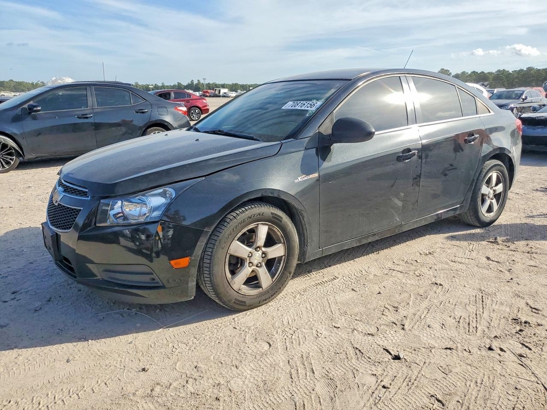 Вид 2012 CHEVROLET CRUZE LT, угол 1