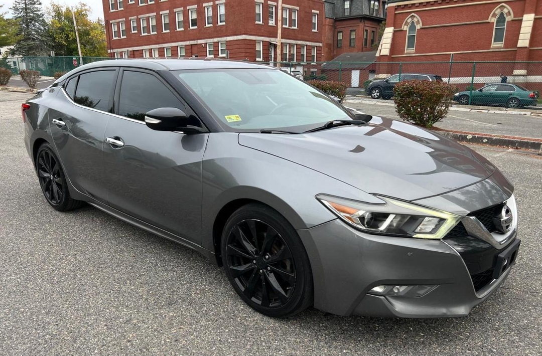 Vedere 2017 NISSAN MAXIMA 3.5 SR, unghi 1