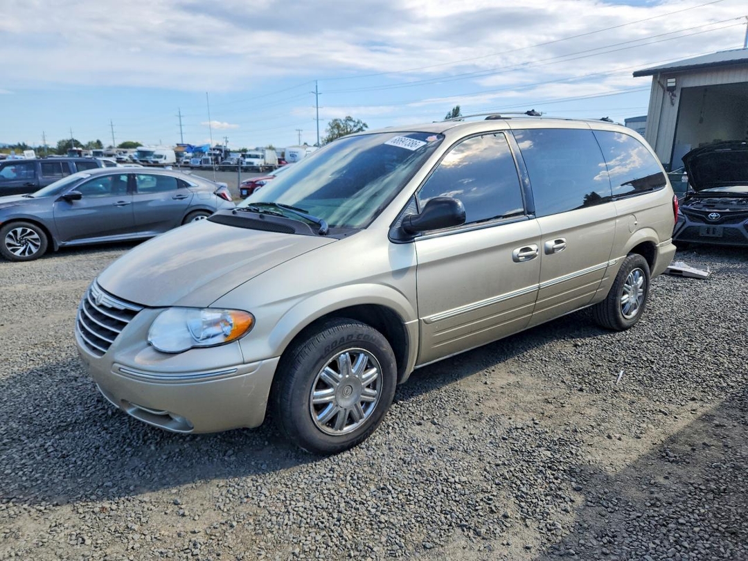 Vista de 2006 CHRYSLER TOWN &amp; COUNTRY LIMITED, ángulo 1