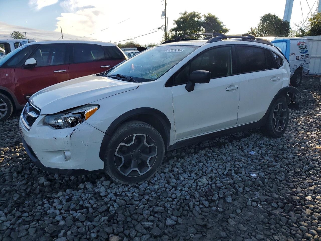 2015 SUBARU XV CROSSTREK view, angle 1