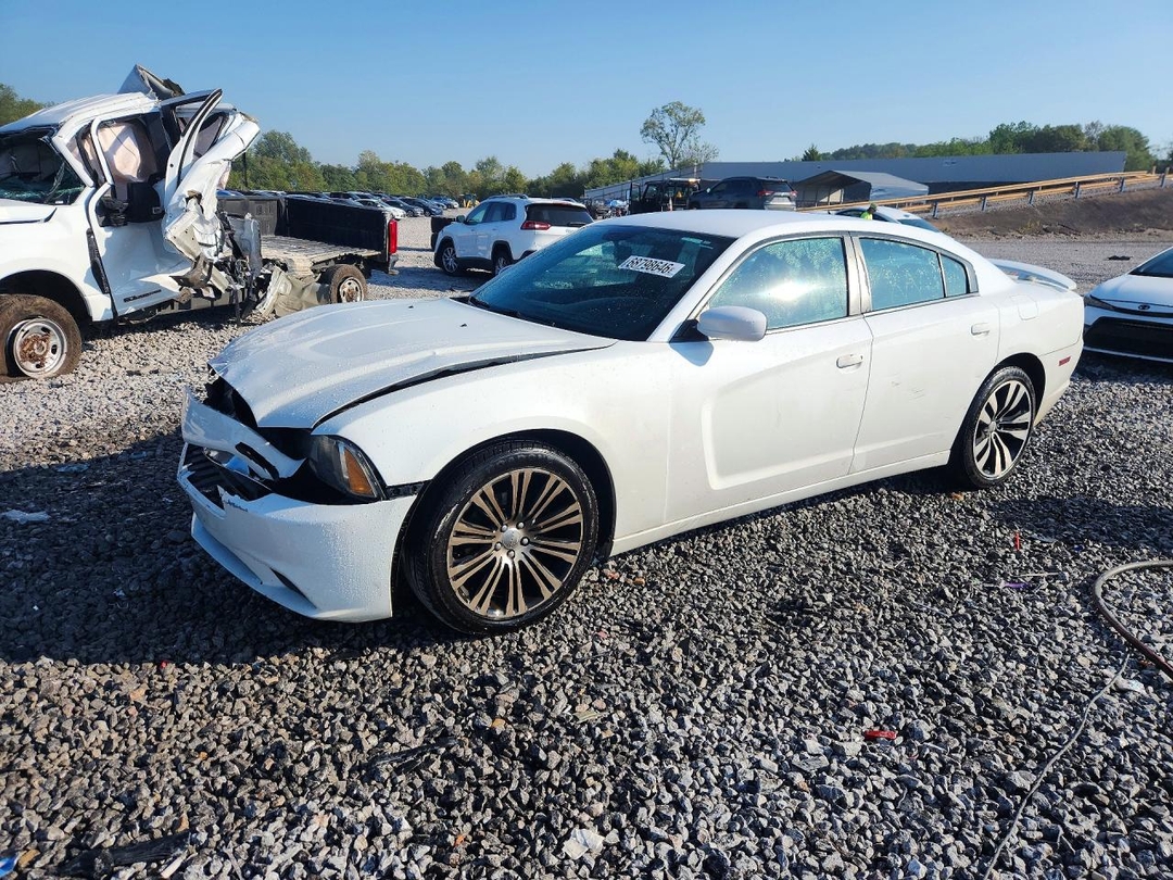 Vista de 2014 DODGE CHARGER SE, ángulo 1