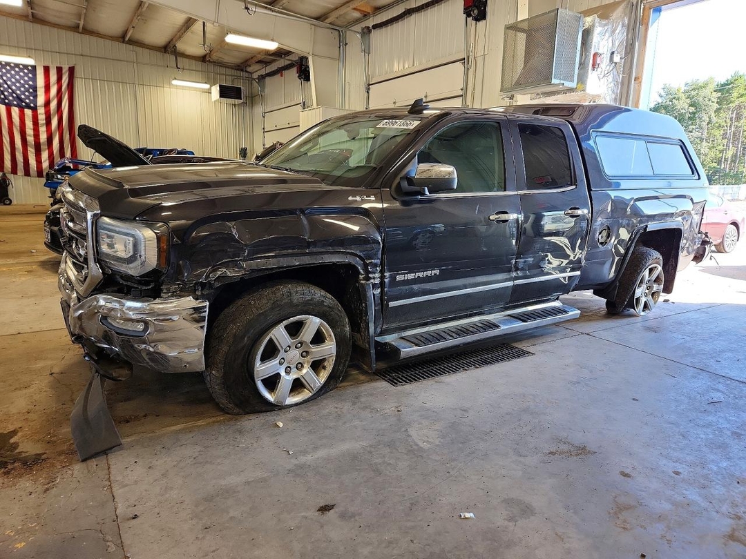 Vue de 2016 GMC SIERRA K1500 SLT, angle 1