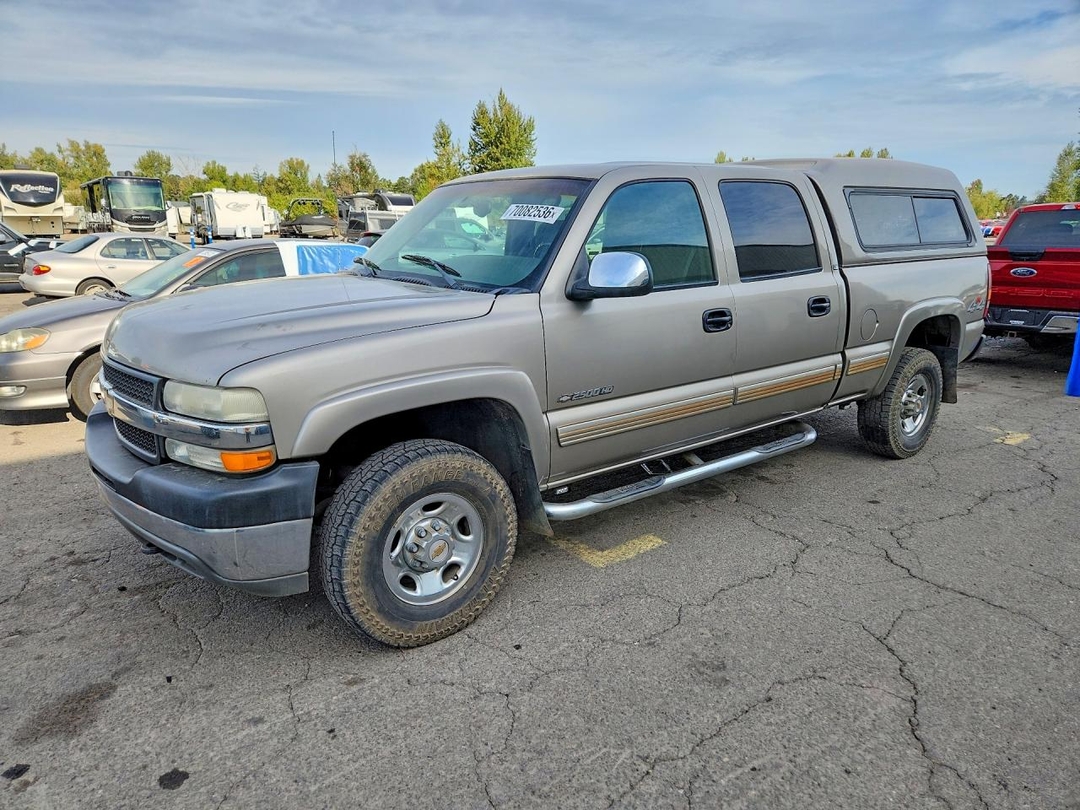 Vue de 2001 CHEVROLET SILVERADO K2500 HEAVY DUTY, angle 1