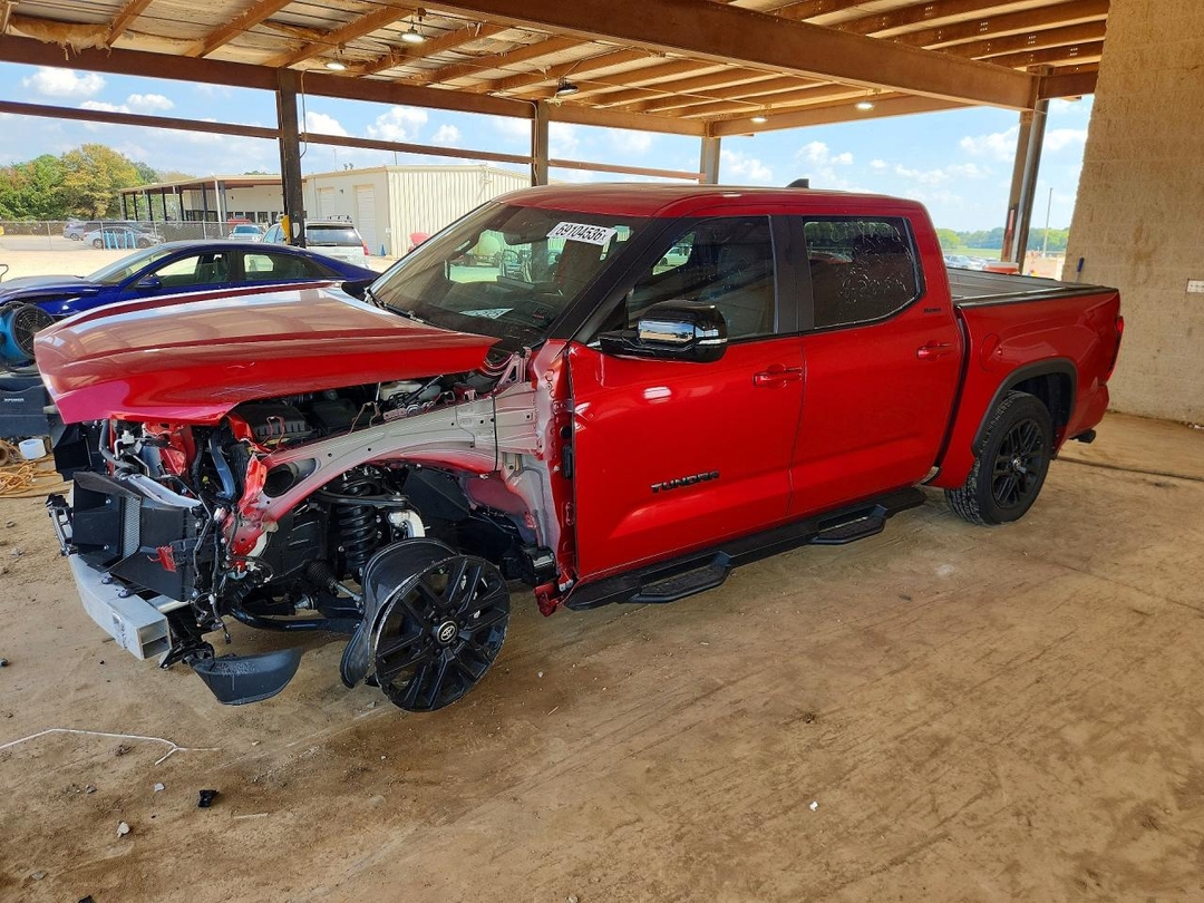 Вид 2026 TOYOTA TUNDRA LIMITED, угол 1