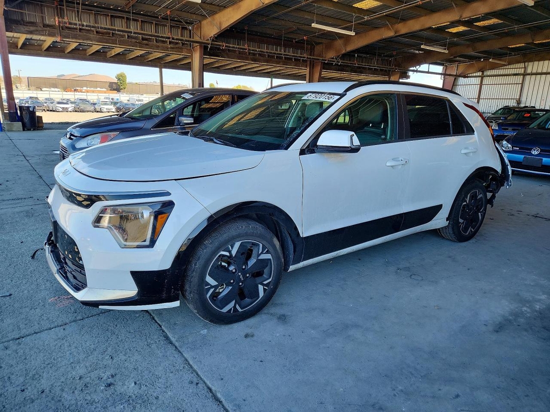 Вид 2024 KIA NIRO WIND, угол 1