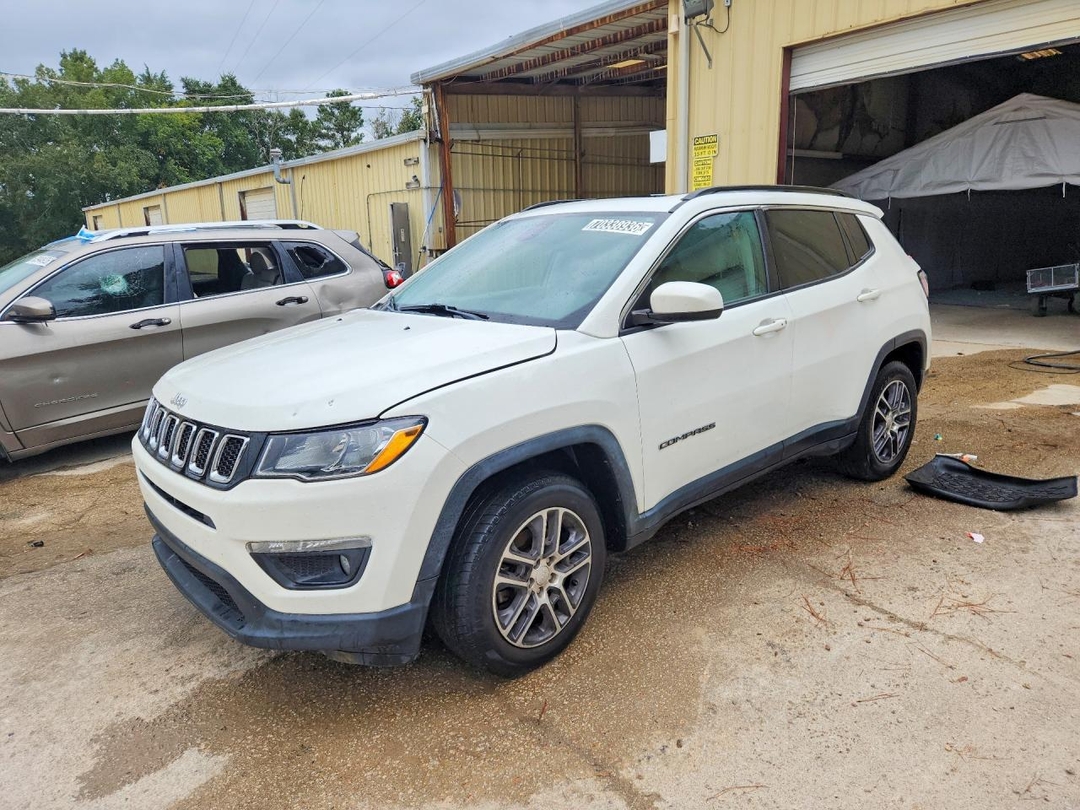 Vedere 2018 JEEP COMPASS LATITUDE, unghi 1
