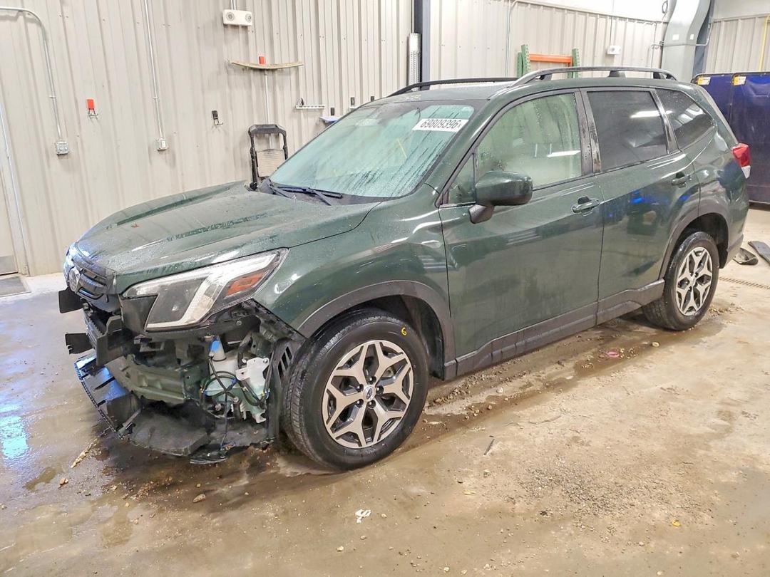 Вид 2024 SUBARU FORESTER PREMIUM, угол 1