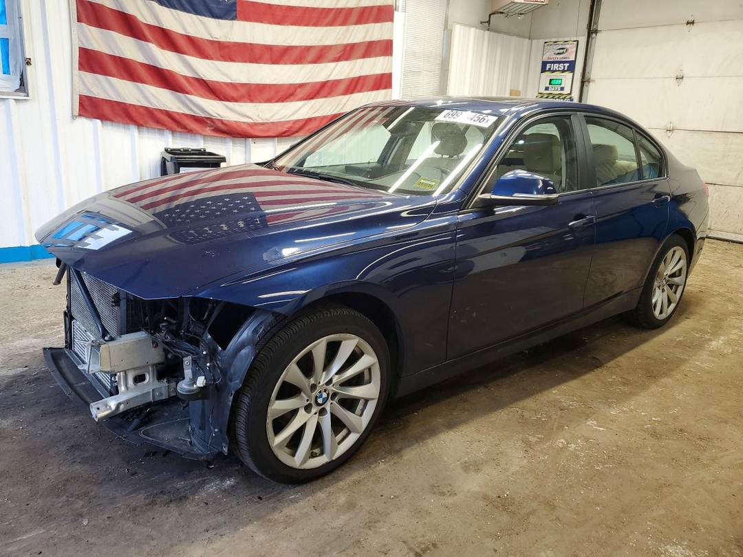 منظر 2018 BMW 320 XI، زاوية 1