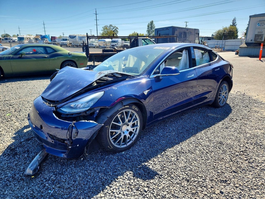 Vista de 2018 TESLA MODEL 3, ángulo 1