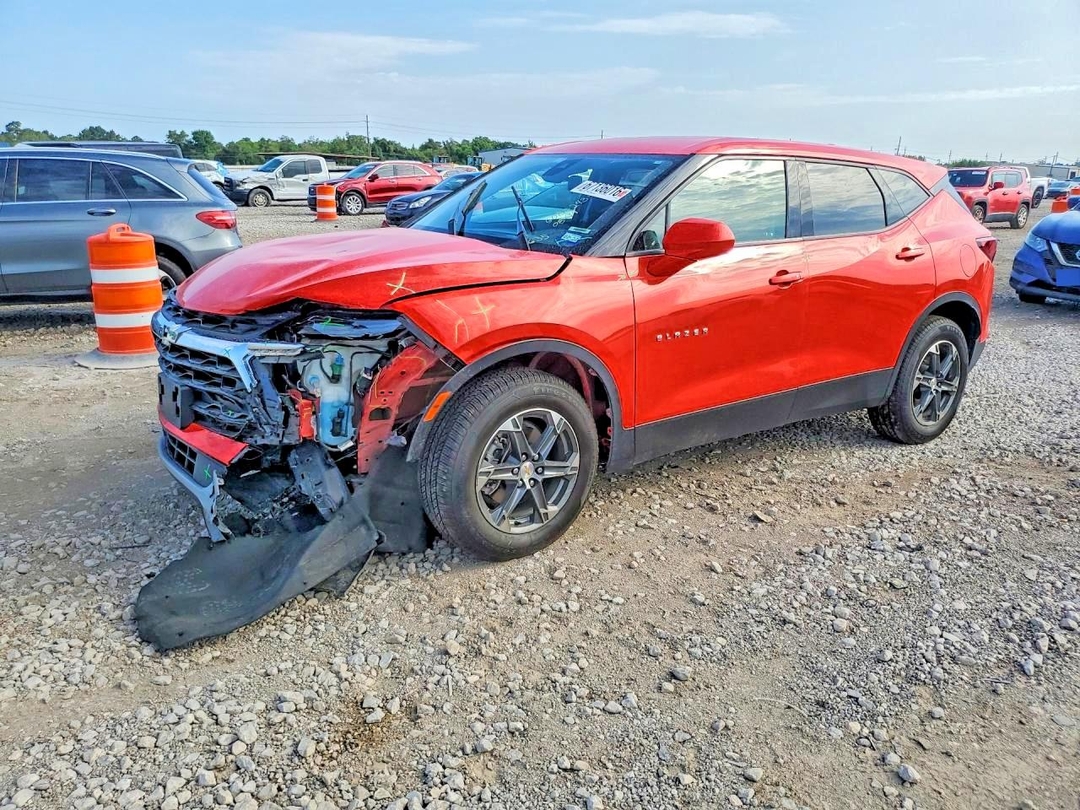 منظر 2025 CHEVROLET BLAZER 2LT، زاوية 1