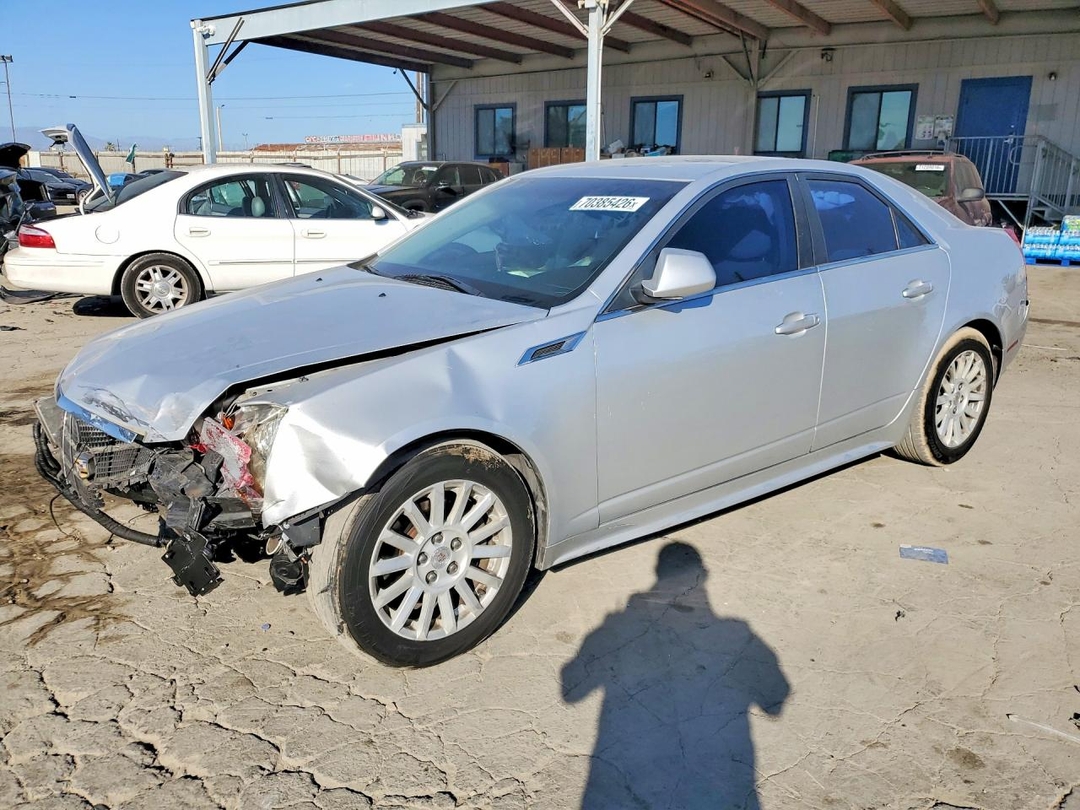 Vista de 2011 CADILLAC CTS, ángulo 1