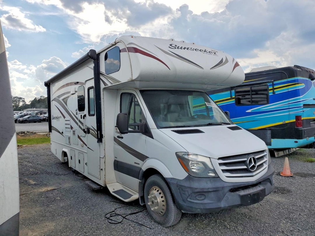 Vedere 2018 FOREST RIVER SUNSEEKER RV, unghi 1