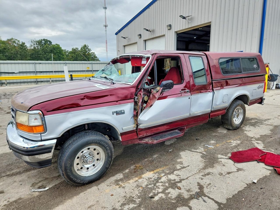 Vue de 1996 FORD F150, angle 1