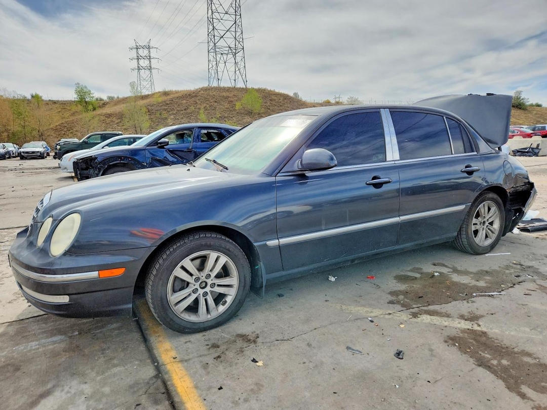 Вид 2005 KIA AMANTI BASE, угол 1