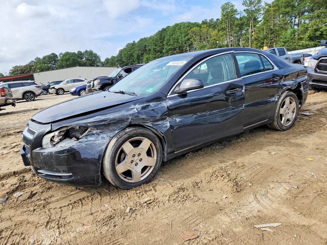 Vue de 2010 CHEVROLET MALIBU 2LT, angle 1