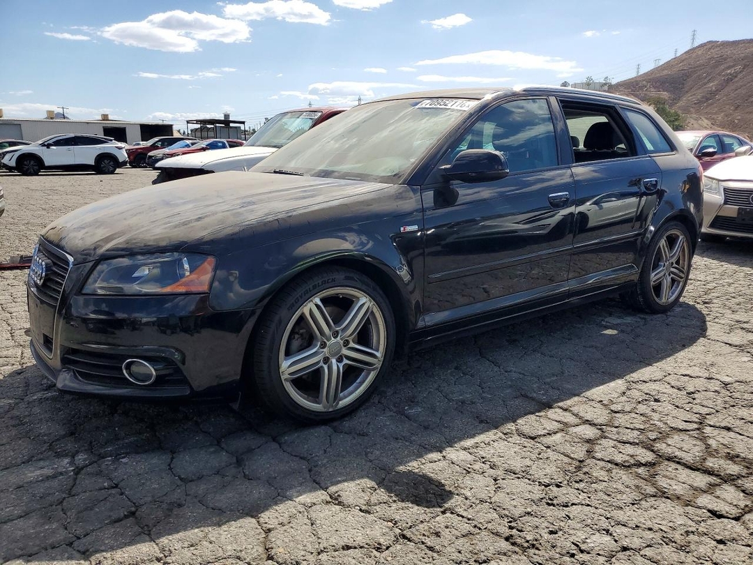 Vue de 2012 AUDI A3 PREMIUM PLUS, angle 1