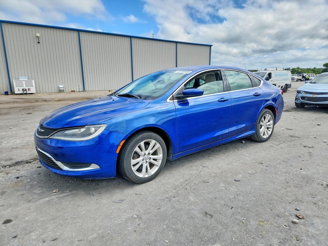 Vue de 2015 CHRYSLER 200 LIMITED, angle 1