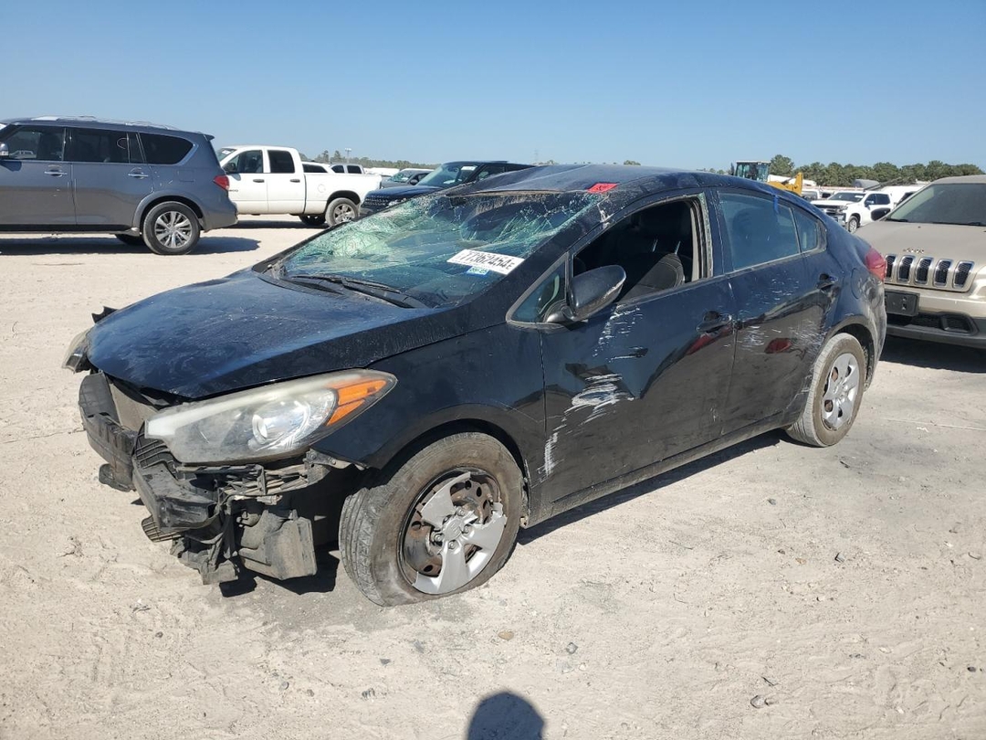 Вид 2015 KIA FORTE LX, угол 1