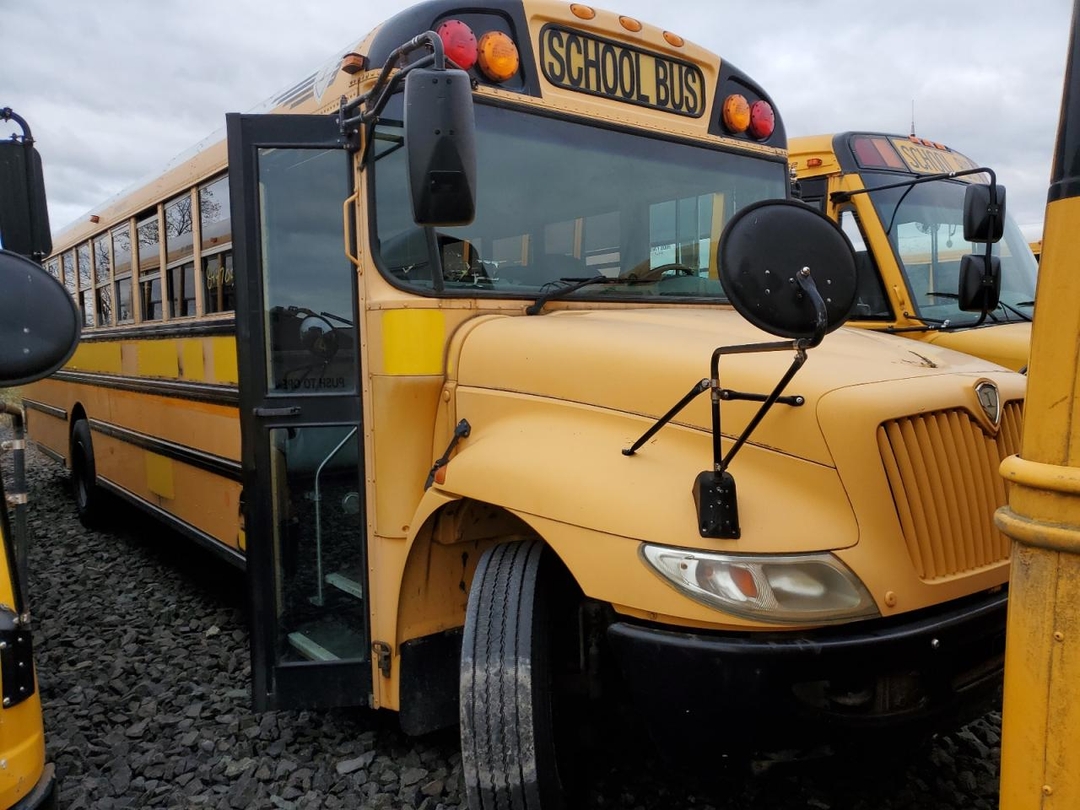 Vue de 2009 IC CORPORATION CE SERIES SCHOOL - SCHOOL BUS, angle 1