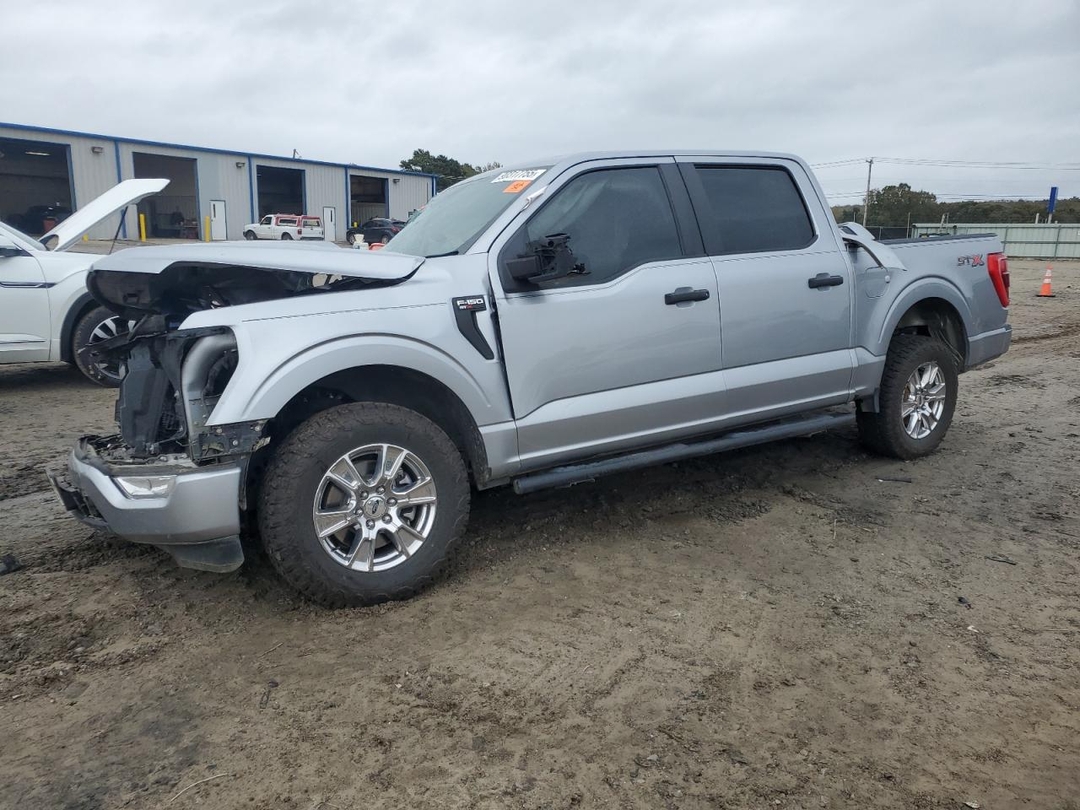 Вид 2021 FORD F150 SUPERCREW, угол 1