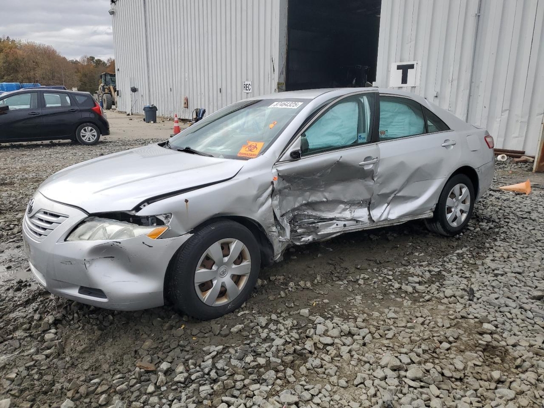Вид 2009 TOYOTA CAMRY BASE, угол 1
