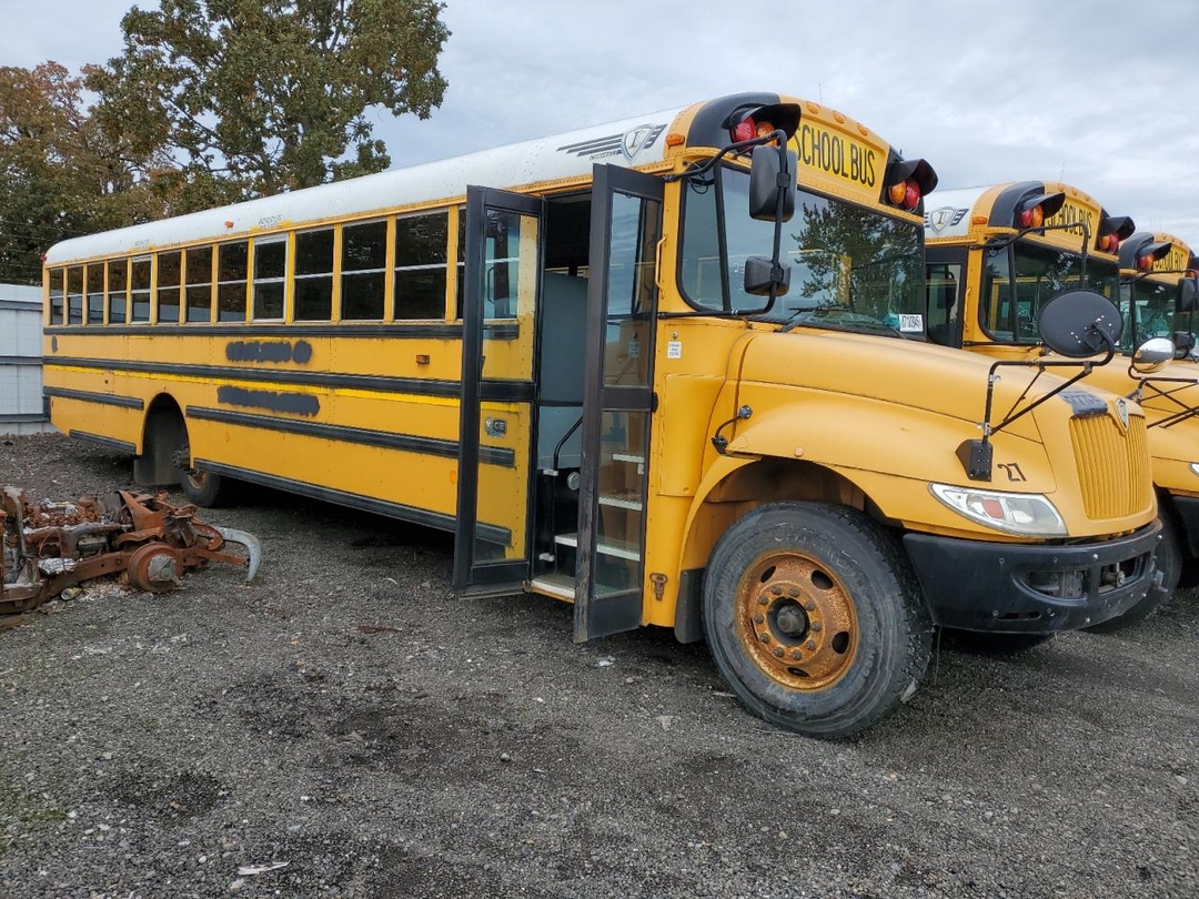 منظر 2013 IC CORPORATION CE SERIES SCHOOL - SCHOOL BUS، زاوية 1