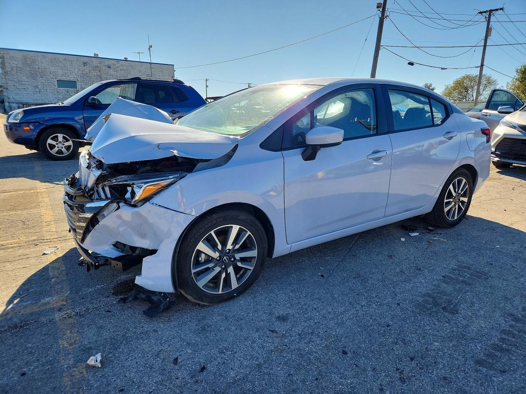 منظر 2024 NISSAN VERSA SV، زاوية 1