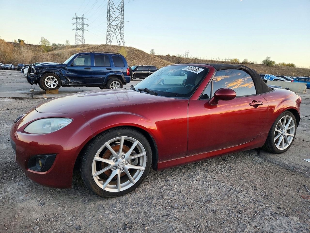 Vista de 2010 MAZDA MX-5 MIATA, ángulo 1