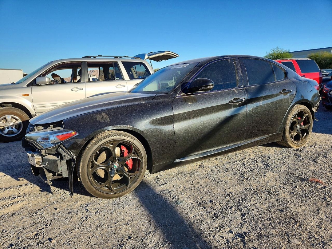 Vue de 2019 ALFA ROMEO GIULIA TI, angle 1