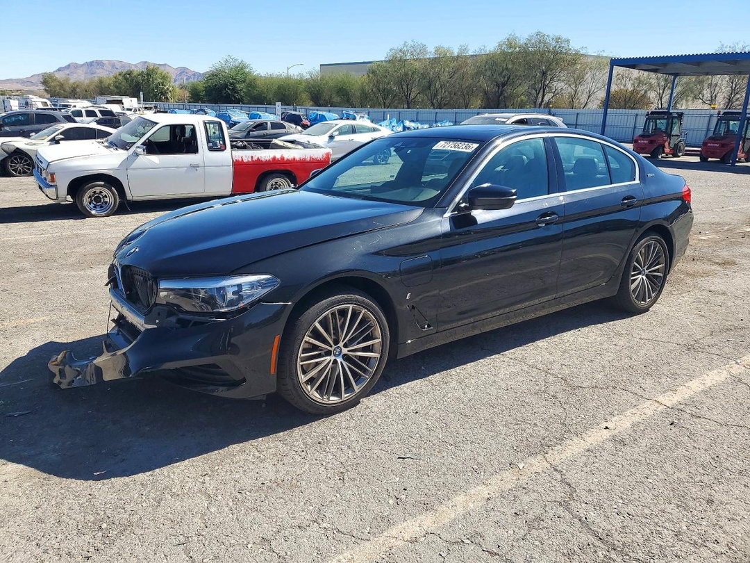 منظر 2019 BMW 530E، زاوية 1