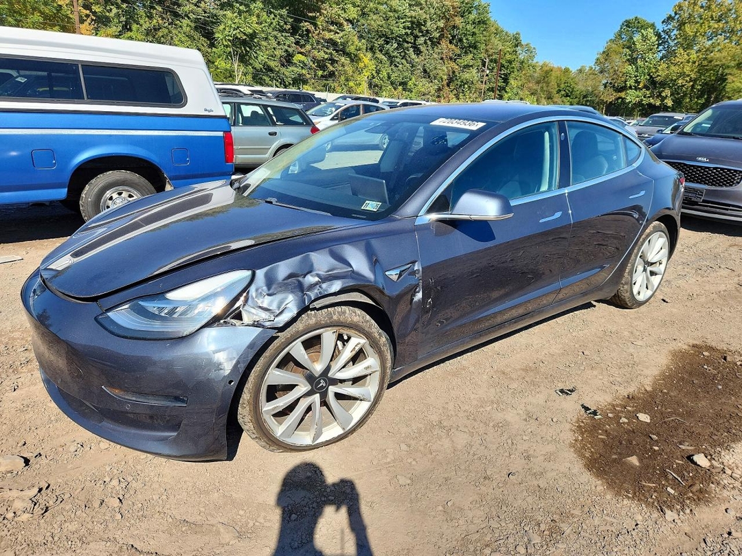 Vista de 2018 TESLA MODEL 3, ángulo 1