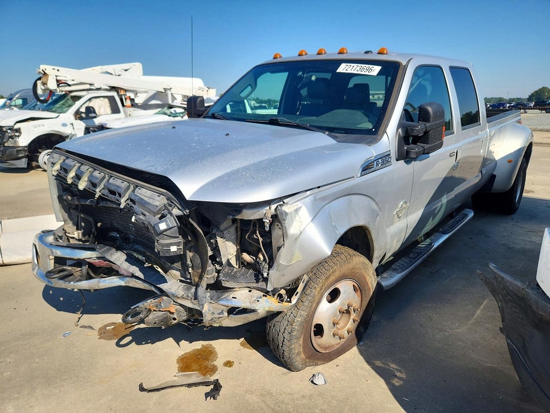 Вид 2011 FORD F350 SUPER DUTY, угол 1