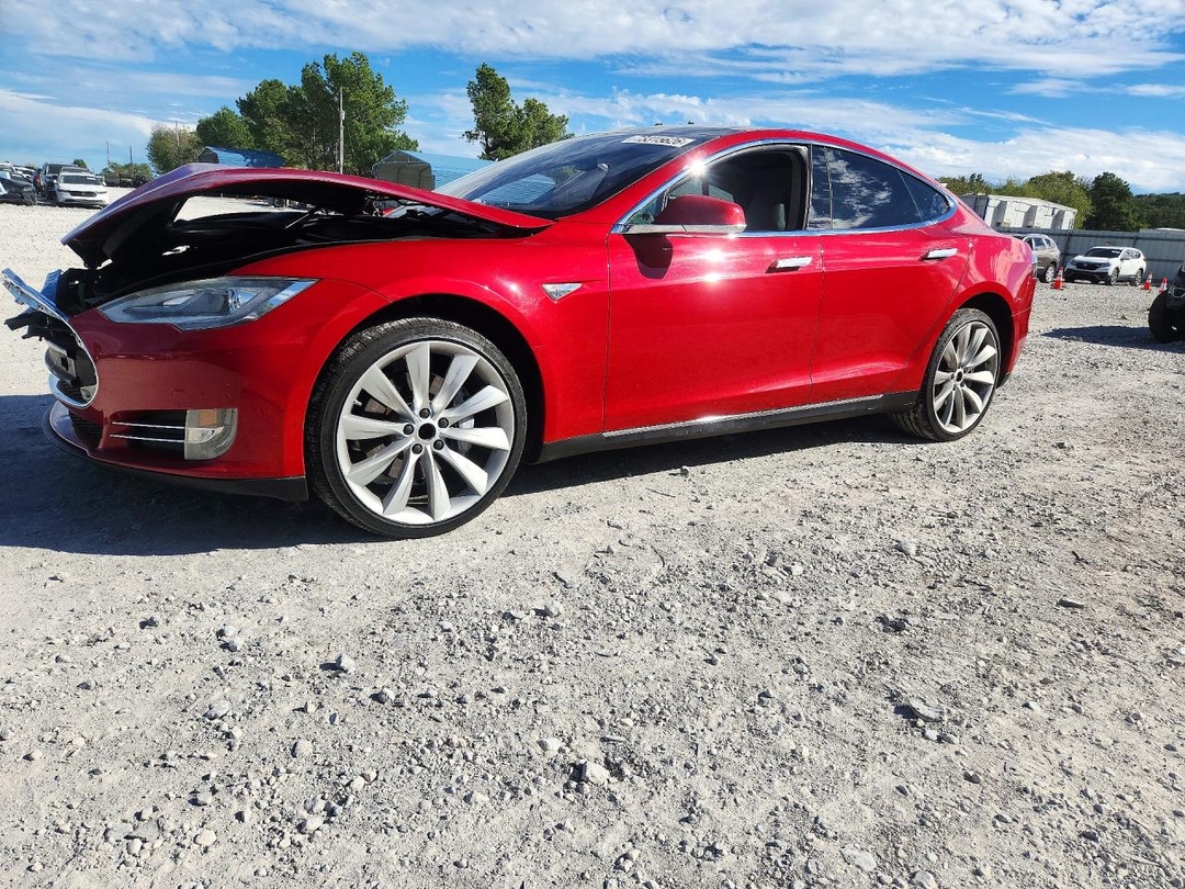 Vista de 2013 TESLA MODEL S, ángulo 1