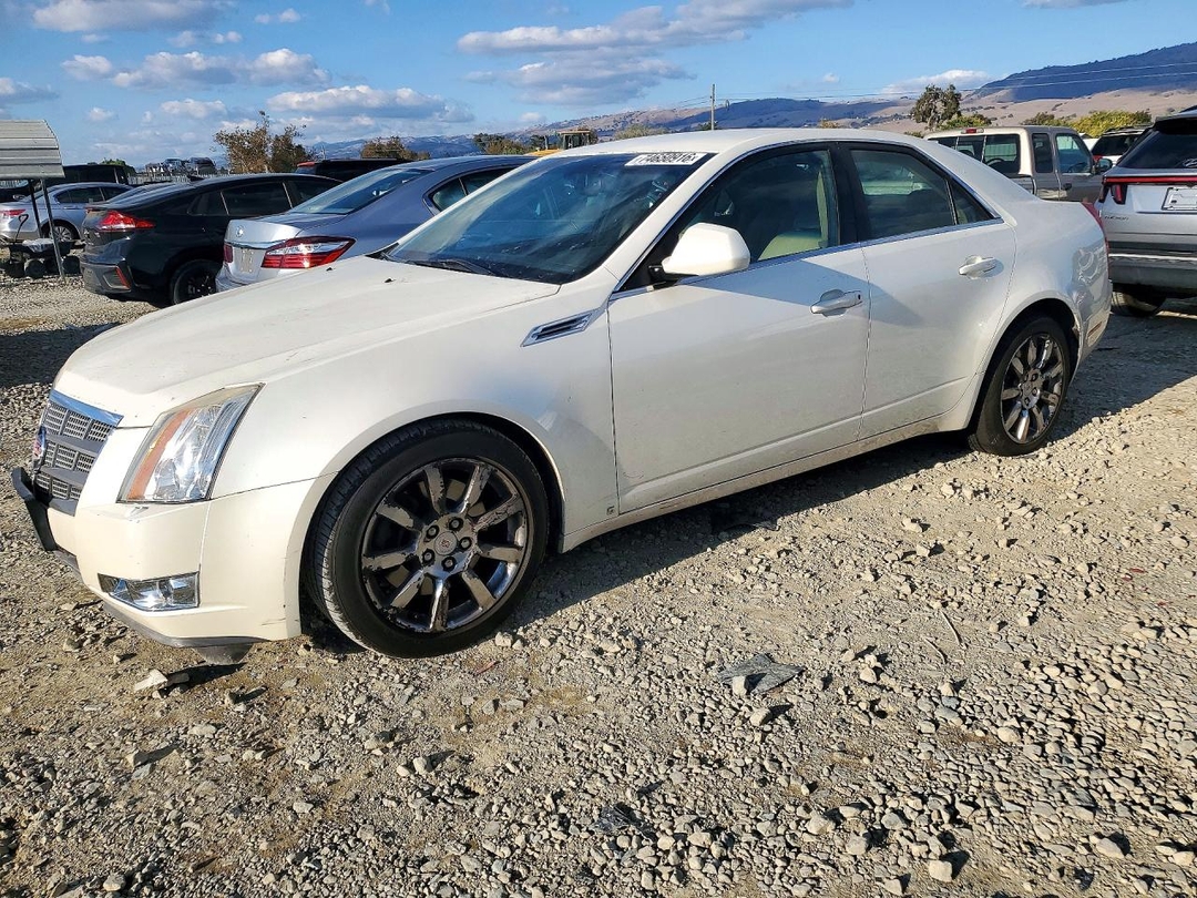 Vue de 2008 CADILLAC CTS HI FEATURE V6, angle 1