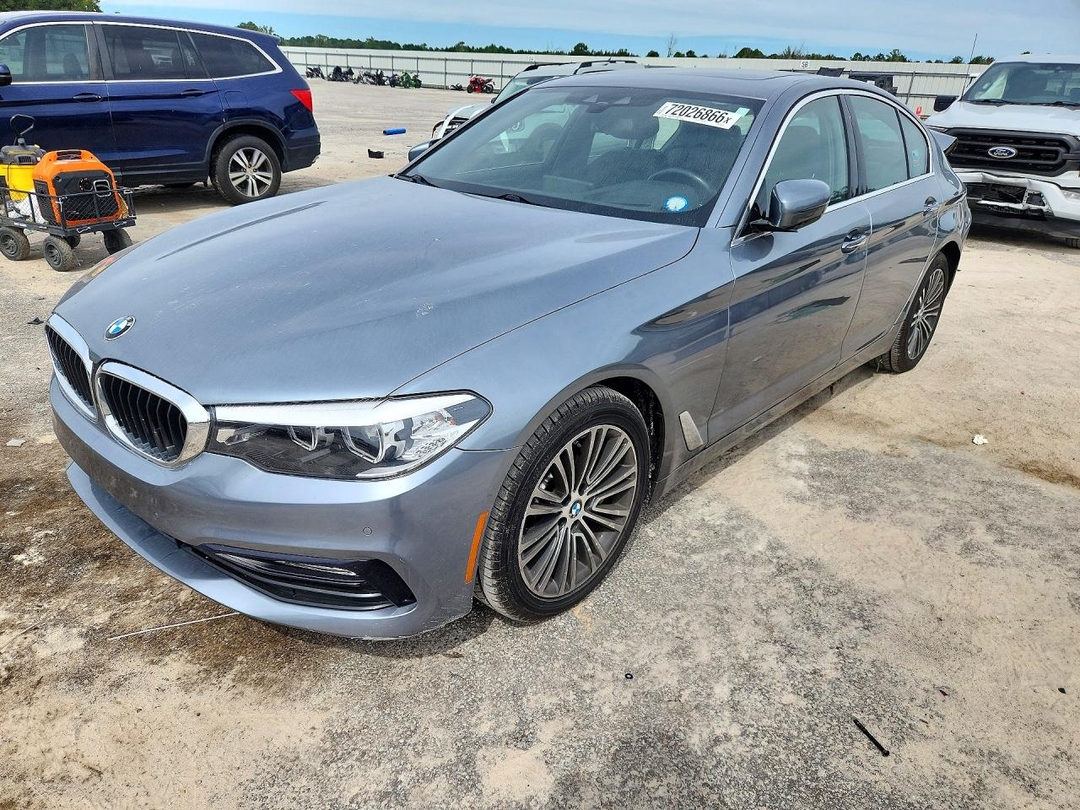 Vue de 2018 BMW 530 I, angle 1