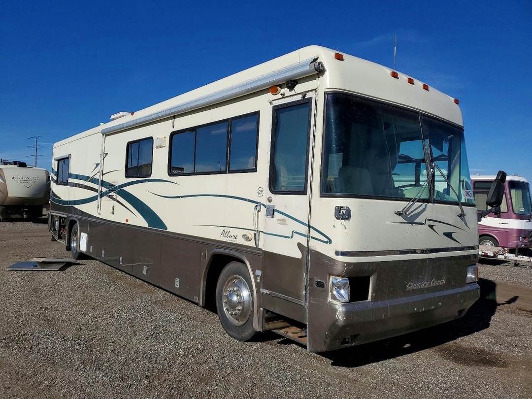 Vista de 1999 COUNTRY COACH ALLURE RV, ángulo 1