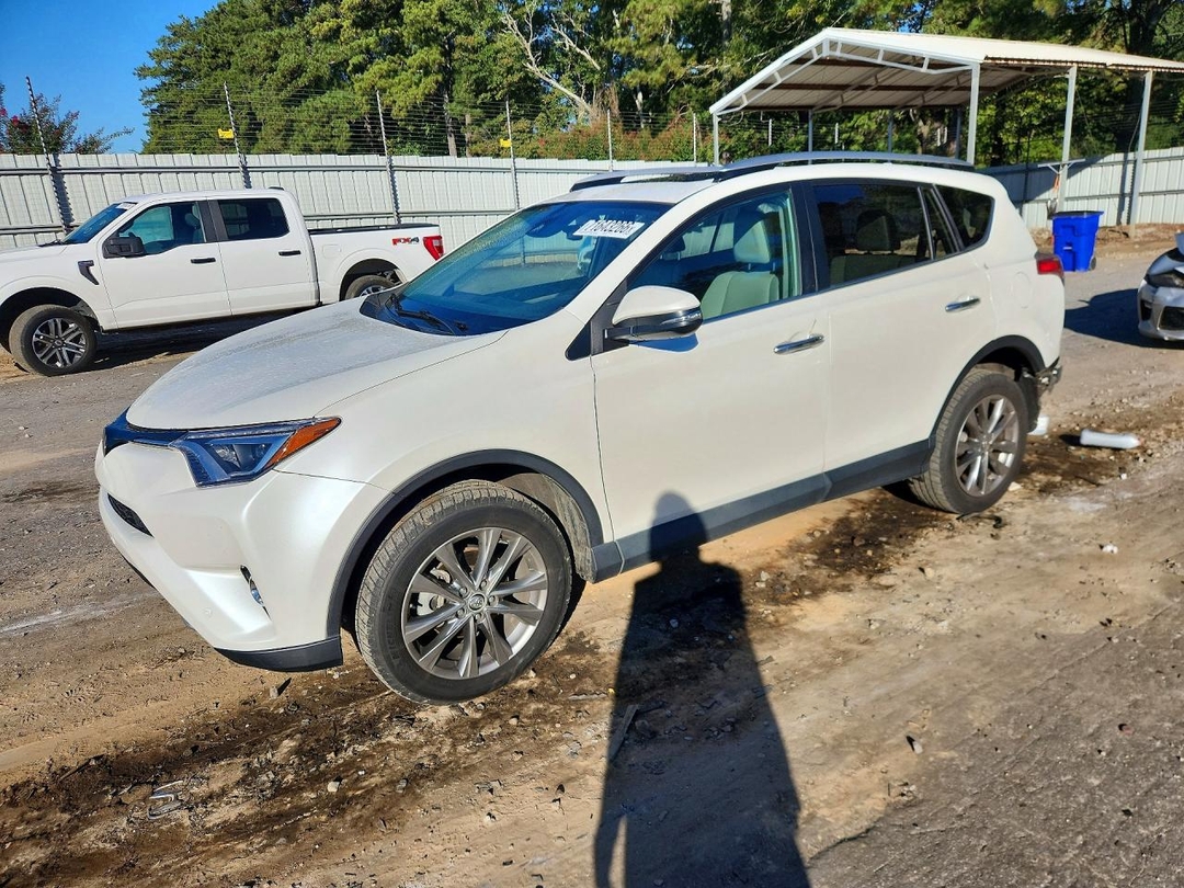 منظر 2017 TOYOTA RAV4 LIMITED، زاوية 1