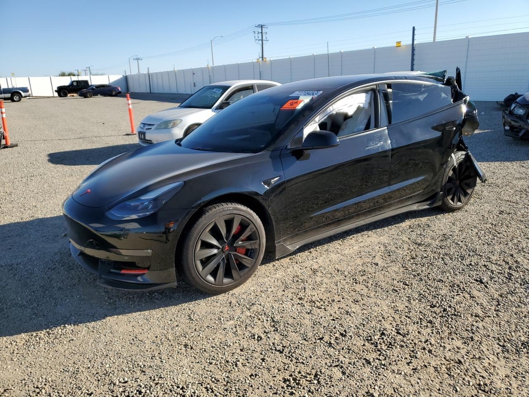 Vue de 2023 TESLA MODEL 3, angle 1