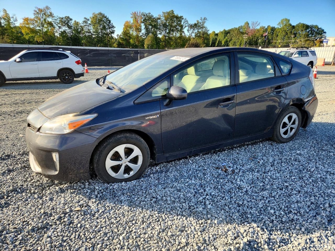 Vedere 2015 TOYOTA PRIUS TWO, unghi 1