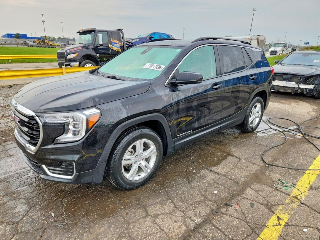 Вид 2022 GMC TERRAIN SLE, угол 1
