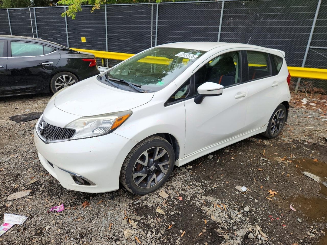 منظر 2015 NISSAN VERSA NOTE SR، زاوية 1