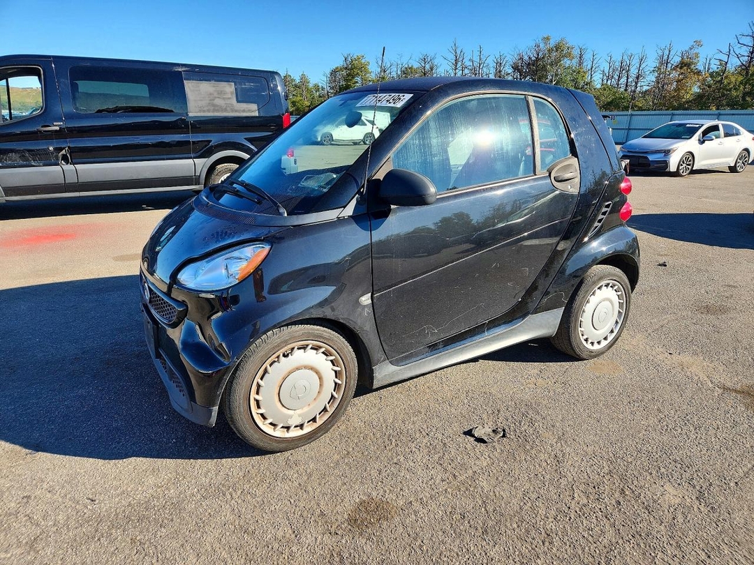 منظر 2013 SMART FORTWO PURE، زاوية 1