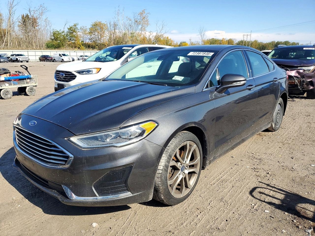 Vedere 2019 FORD FUSION SEL, unghi 1