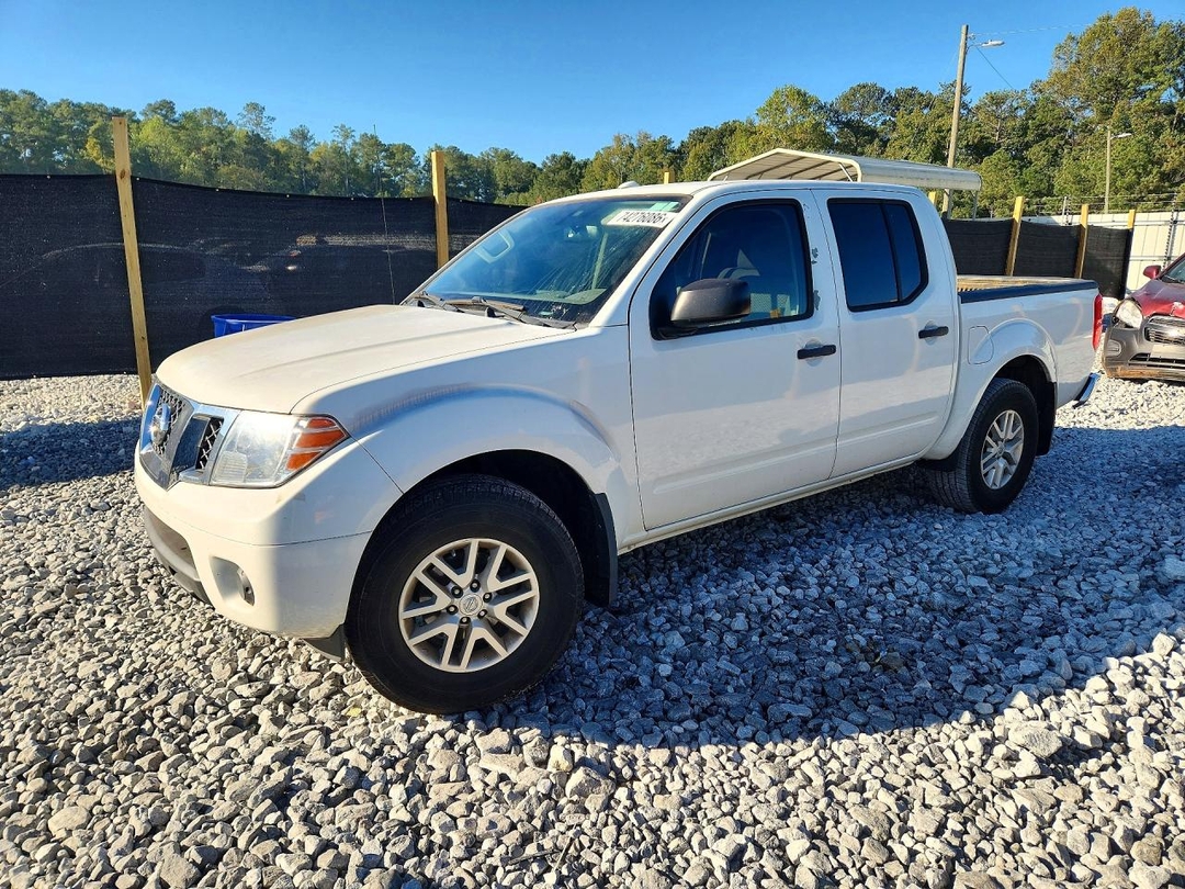 Vista de 2017 NISSAN FRONTIER SV, ángulo 1